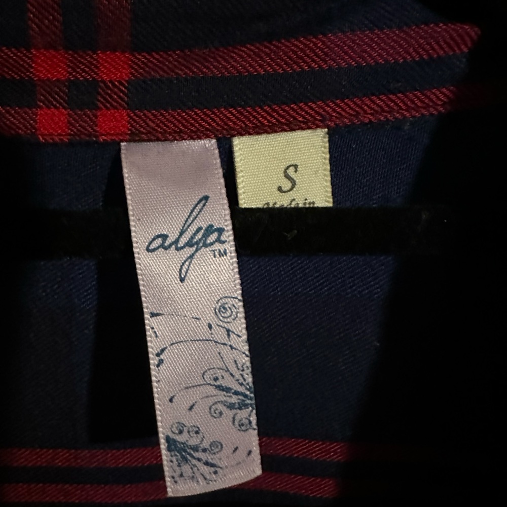 francesca's flannel Alya
